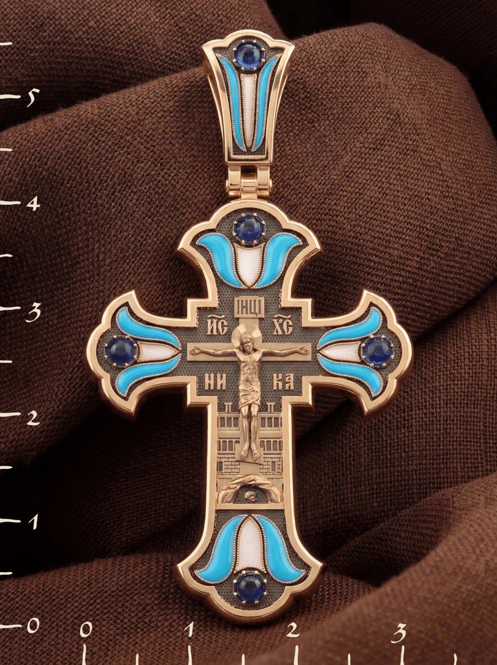 Крест из золота c эмаль и сапфиром