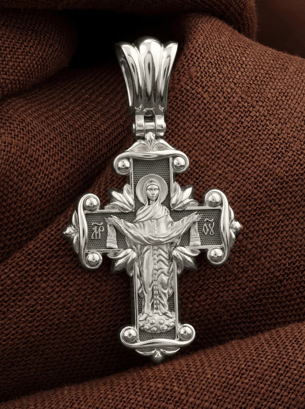 Крест из белого золота