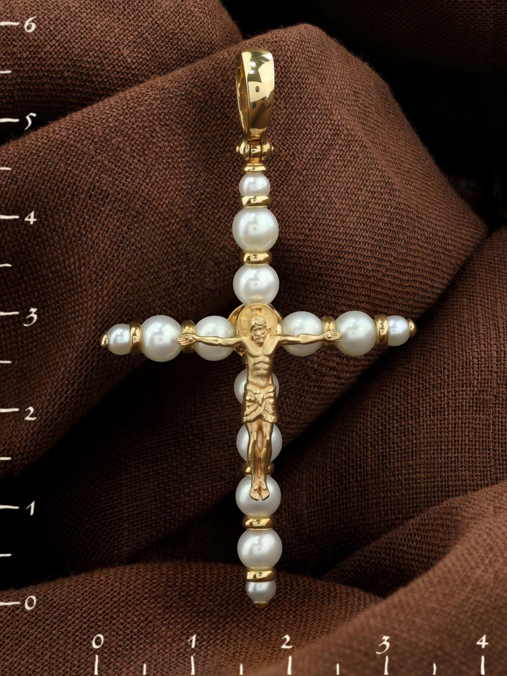 Крест из лимонного золота c жемчугом