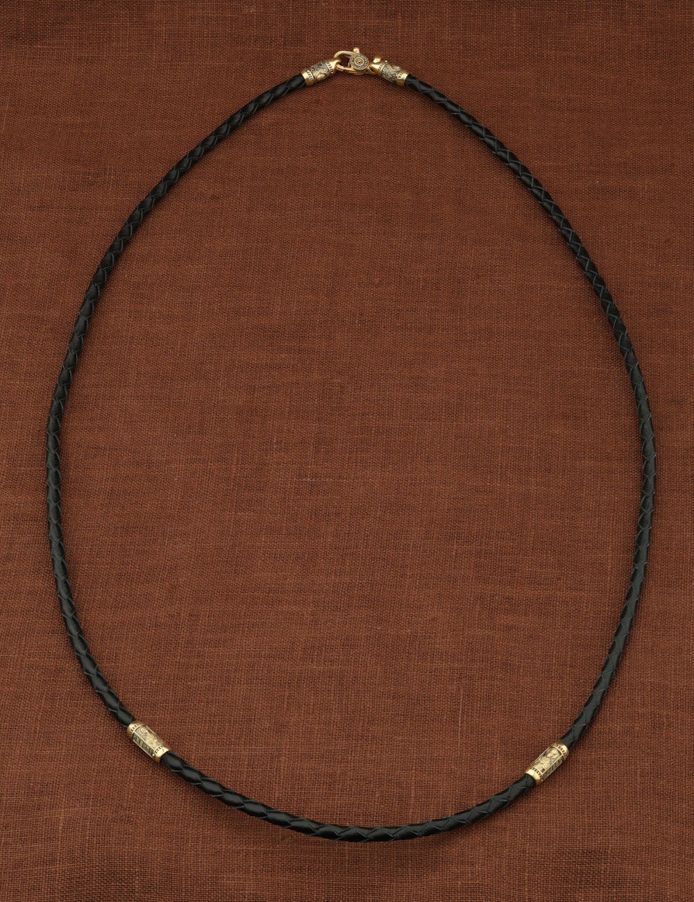 Гайтан из лимонного золота c кожаным шнурком