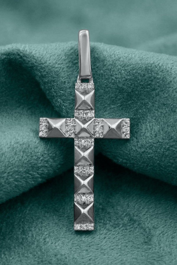 Крест из белого золота 585 пробы c бриллиантами