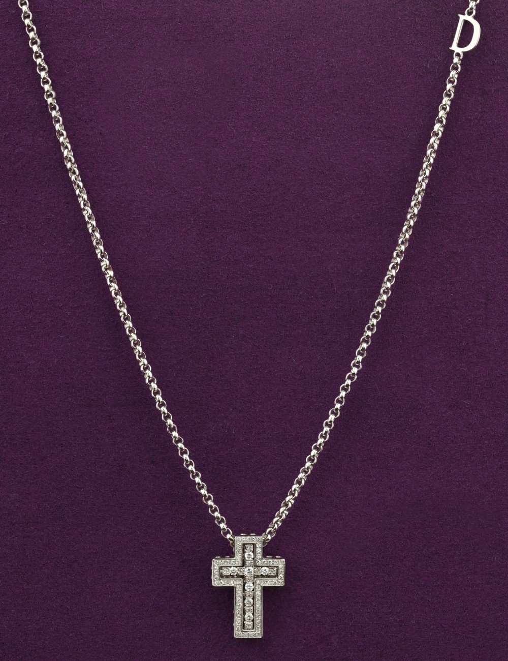 Крест из белого золота c бриллиантами