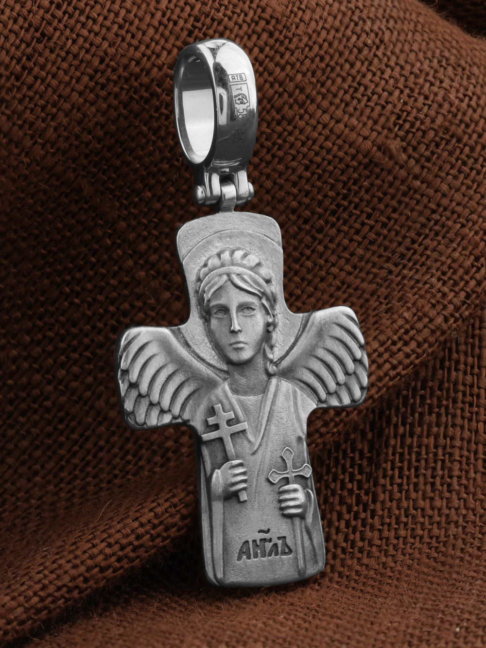 Крест из белого золота