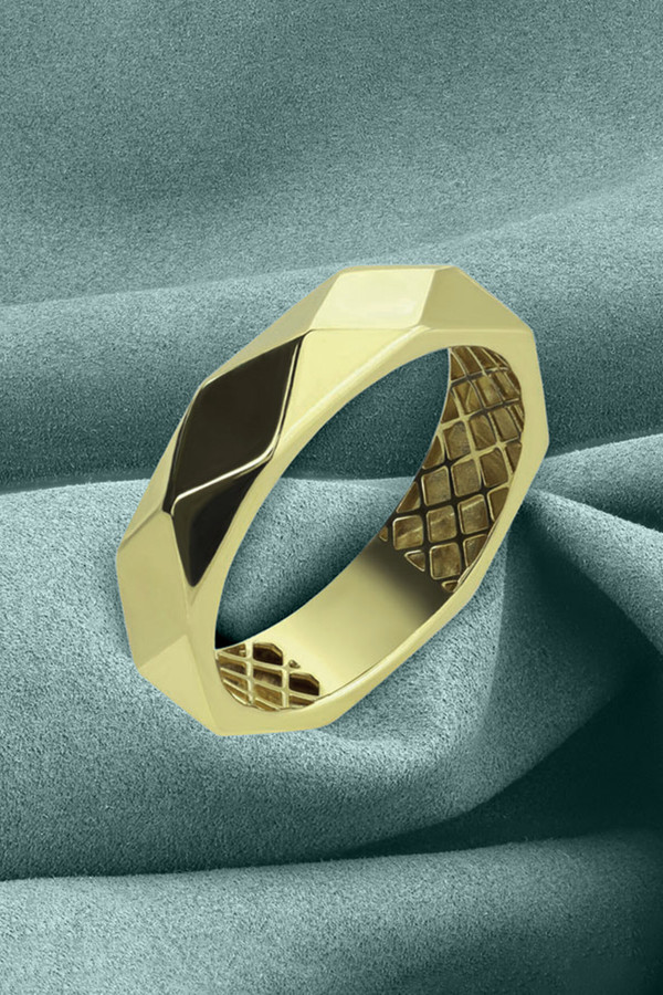 Кольцо из лимонного золота