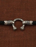 Шнурок шёлковый из белого золота c шёлковым шнурком