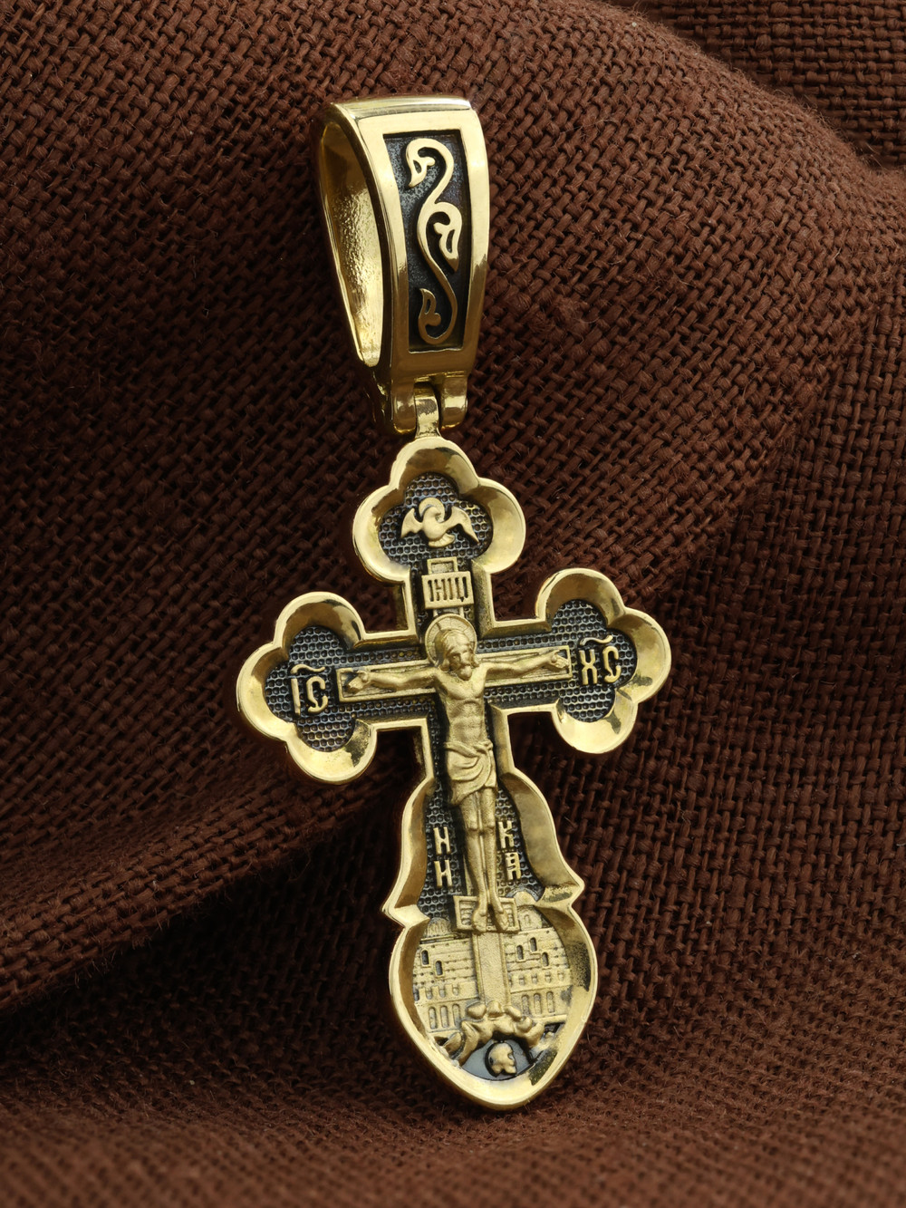 Крест из лимонного золота