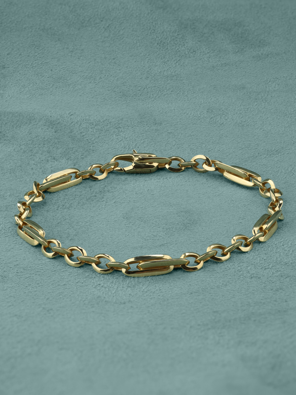 Браслет из лимонного золота