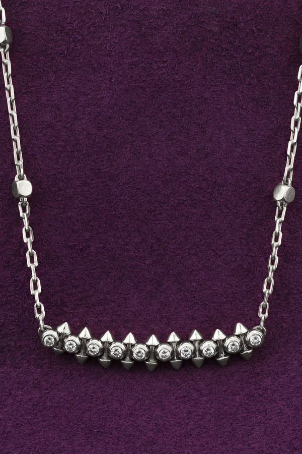 Колье из белого золота c бриллиантами