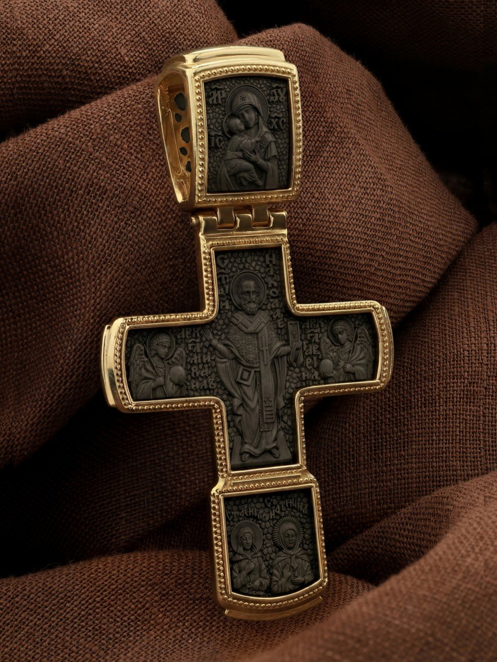 Крест из лимонного золота c эбеновым деревом