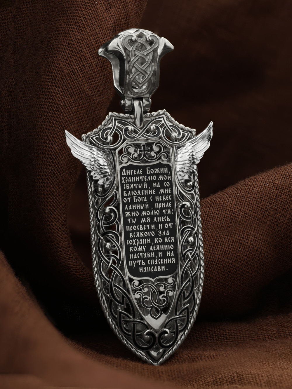 Образок из белого золота c эмаль и бивнем мамонта