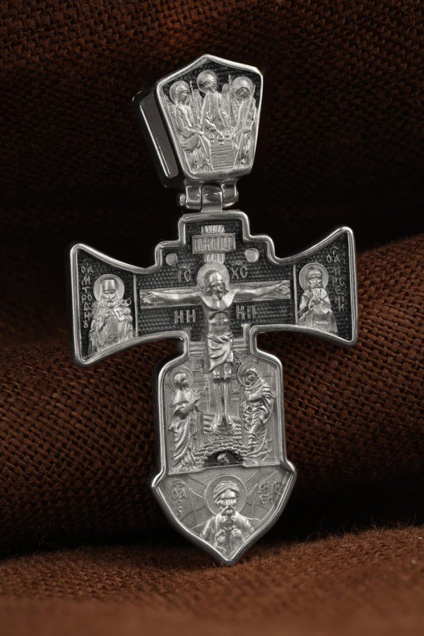 Крест из белого золота