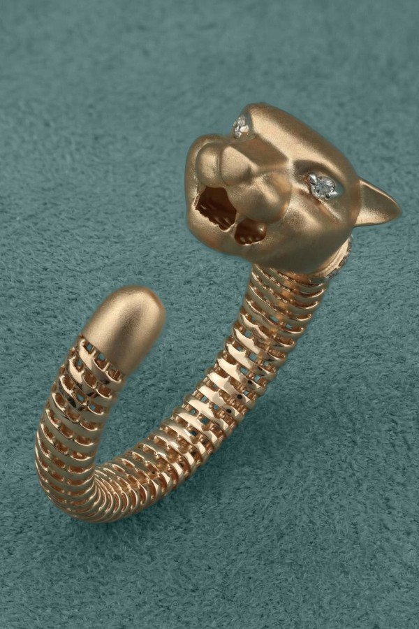 Кольцо из золота c бриллиантами