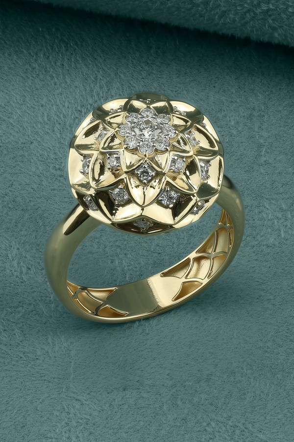 Кольцо из лимонного золота c бриллиантами