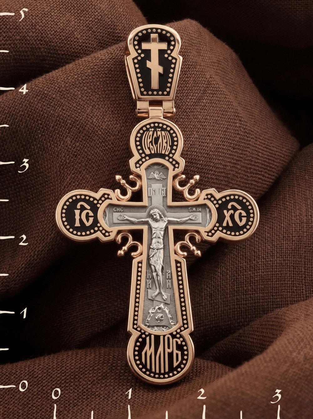 Крест из золота c эмаль