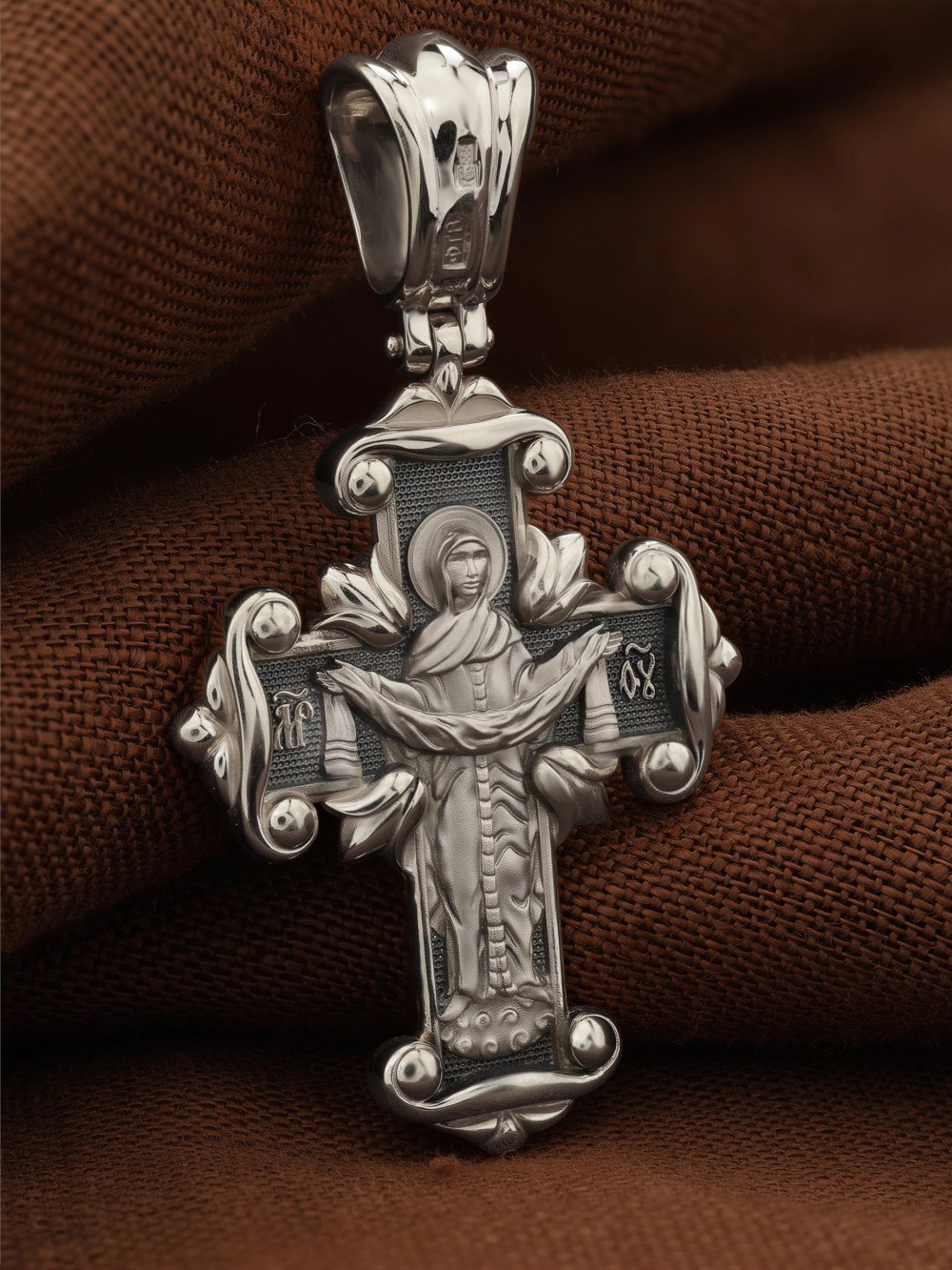 Крест из белого золота