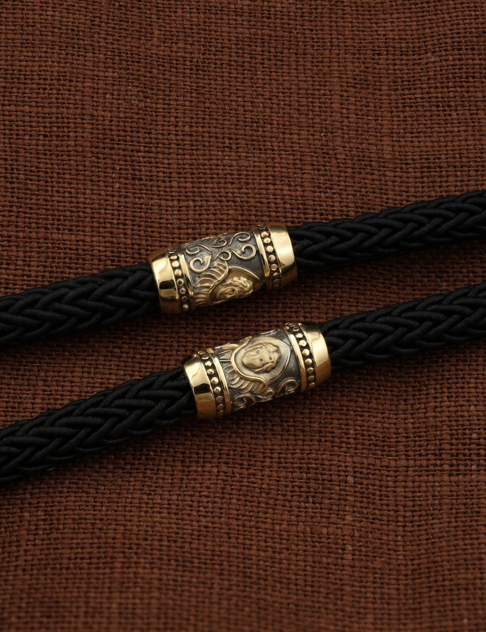 Шнурок шёлковый из лимонного золота 585 пробы c шёлковым шнурком