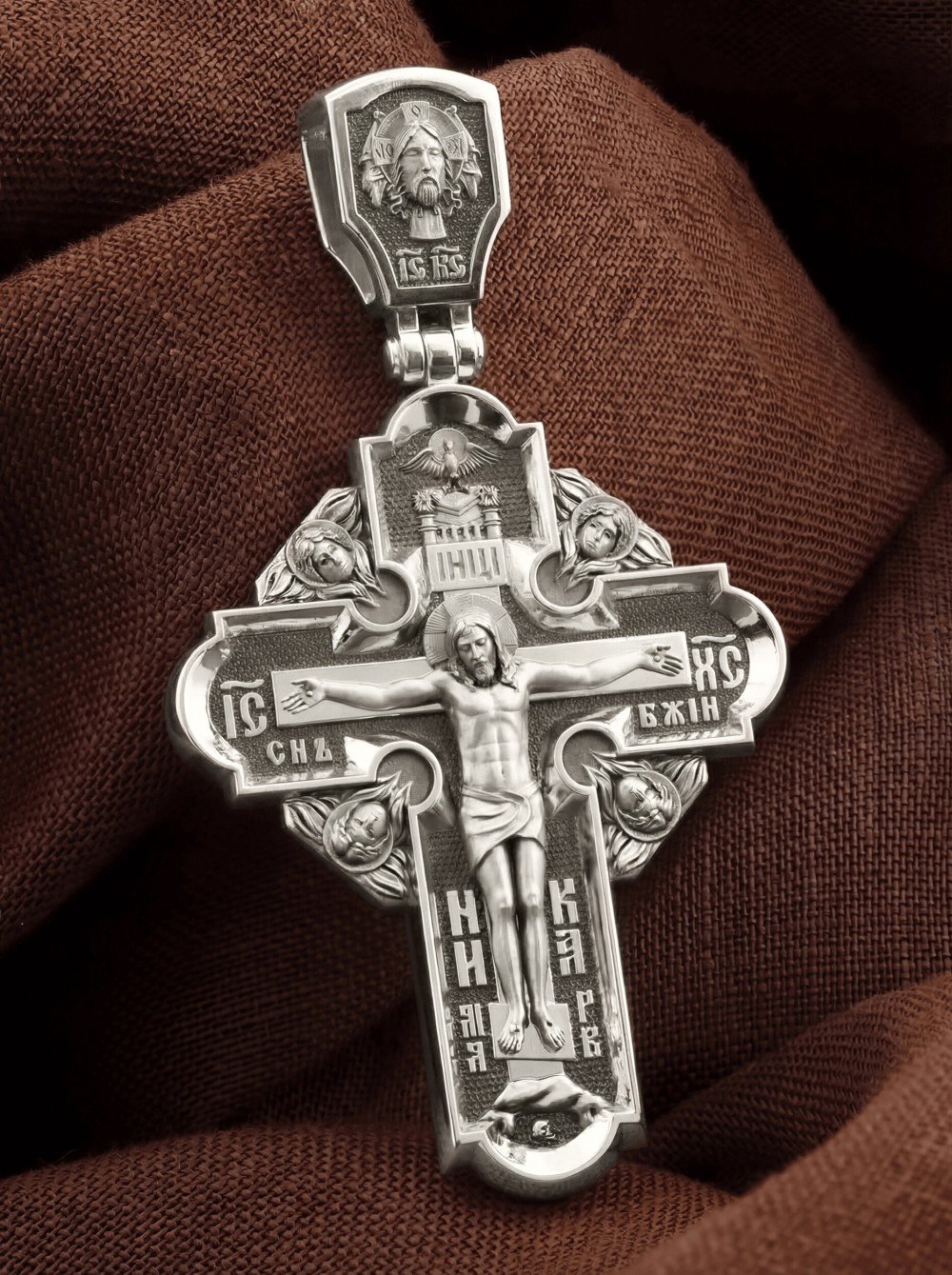 Крест из белого золота