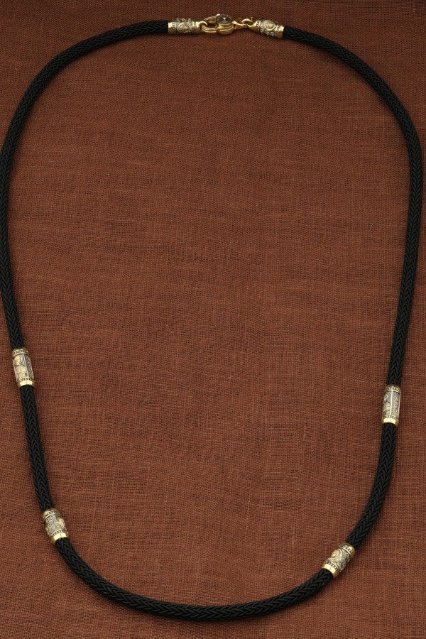 Шнурок шёлковый из лимонного золота 585 пробы c шёлковым шнурком