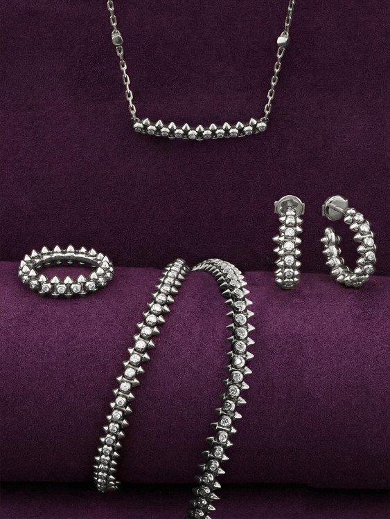 Серьги из белого золота c бриллиантами