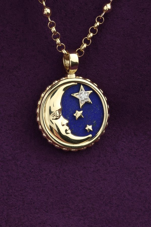 Колье из лимонного золота c бриллиантами, лазуритом и перламутром