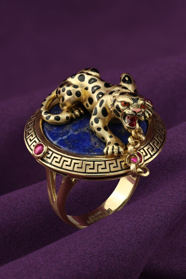 Кольцо из лимонного золота 585 пробы c эмалью, рубином и лазуритом