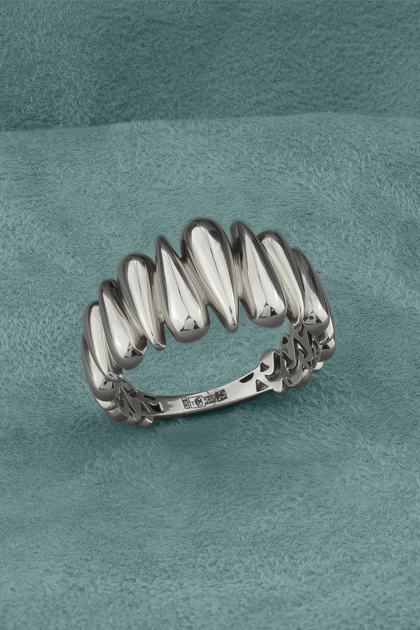 Кольцо из белого золота