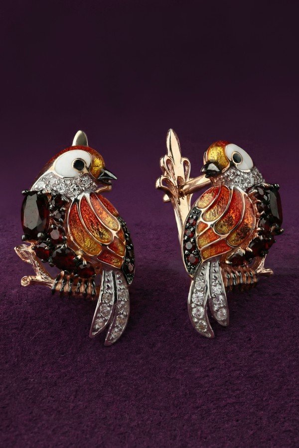 Серьги из золота c эмаль , фианитом и гранатом