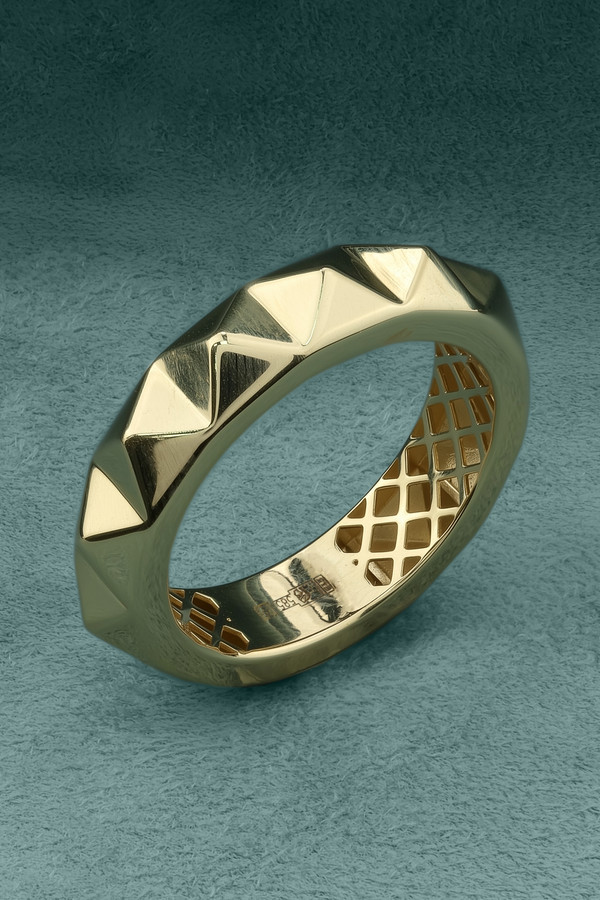 Кольцо из лимонного золота