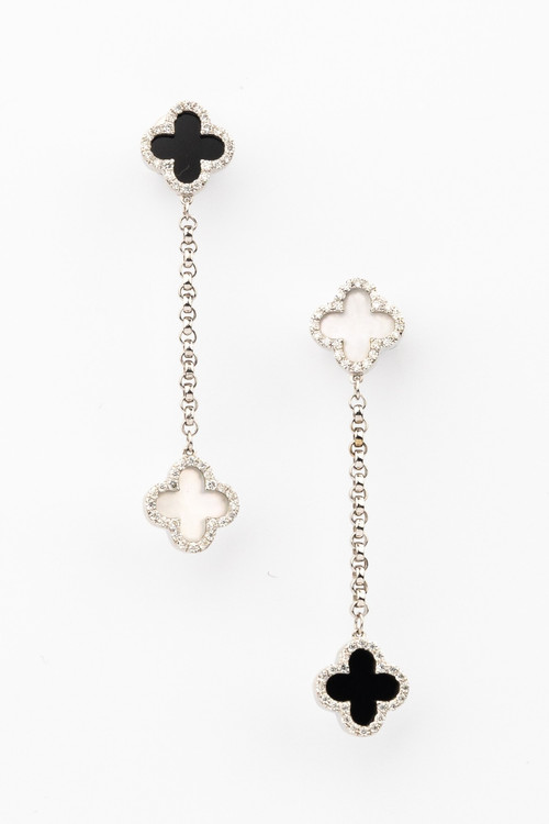 Серьги из белого золота c бриллиантами, ониксом и перламутром