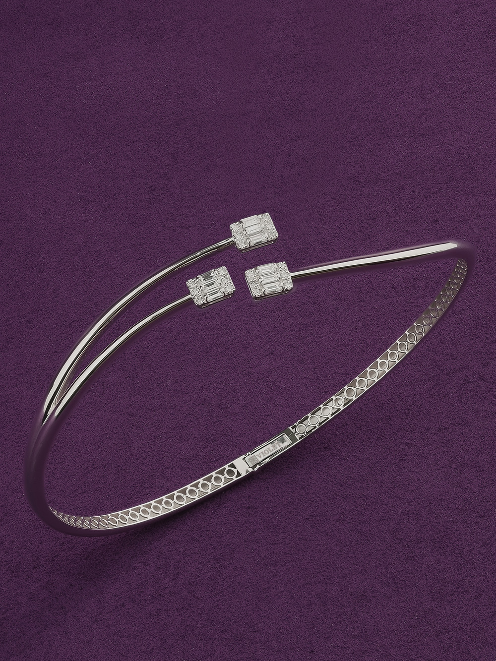 Браслет из белого золота c бриллиантами