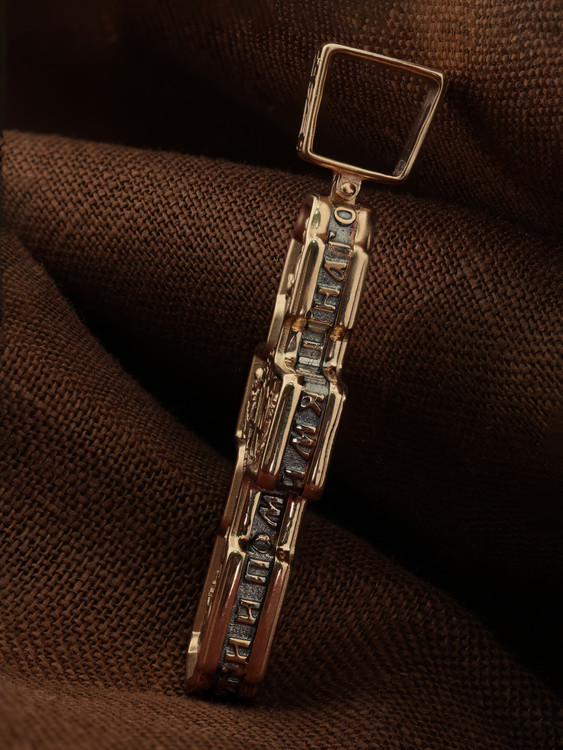 Крест из золота c ониксом