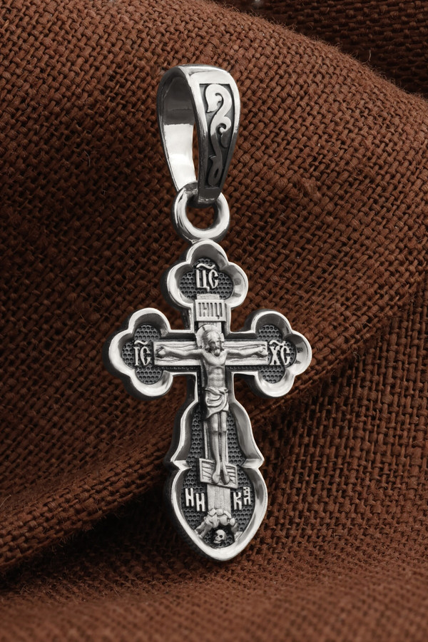 Крест из белого золота