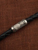 Гайтан из белого золота c кожаным шнурком