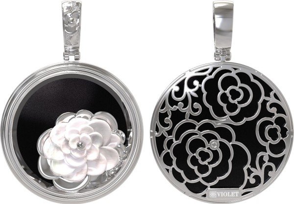 Подвеска из белого золота c ониксом и перламутром