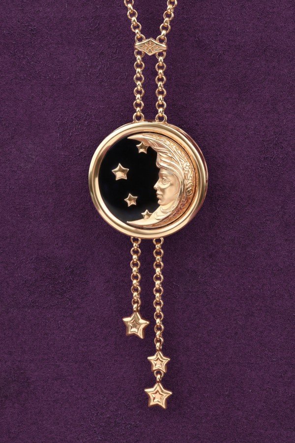 Колье из золота c ониксом и перламутром