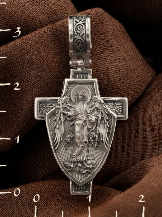 Крест из белого золота