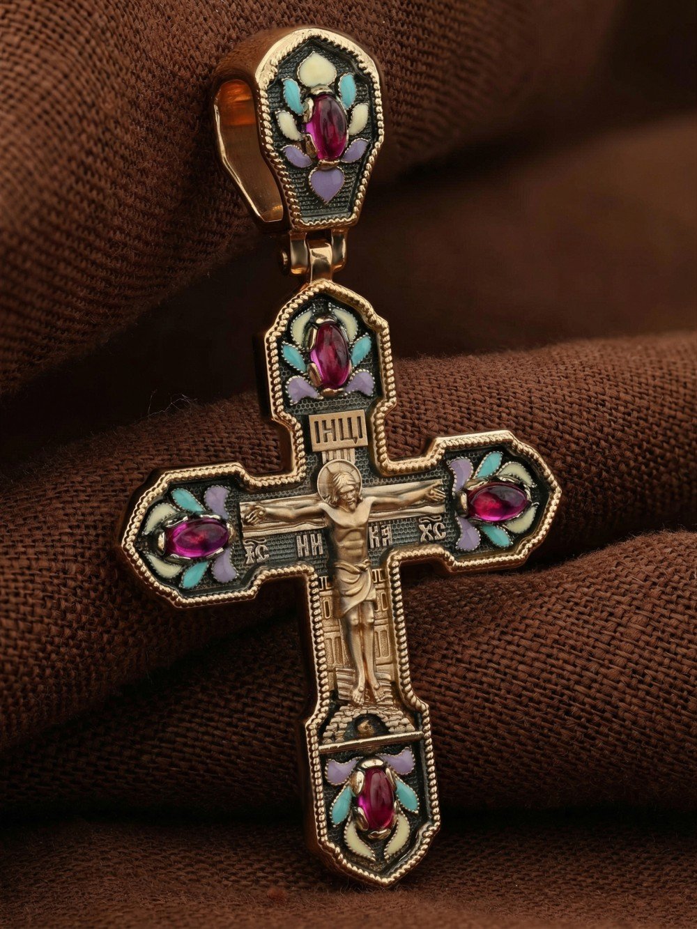 Крест из золота c эмаль и рубином