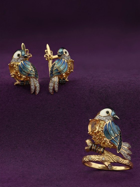 Серьги из лимонного золота c эмаль , фианитом, цитрином и сапфиром