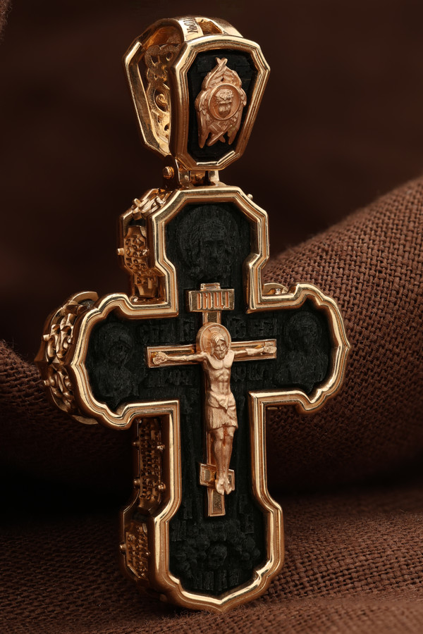 Крест из золота c эбеновым деревом